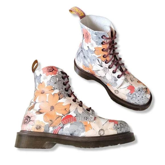 Dr. Martens RARE Pascal Botanic Floral Sand Print 8 Eyelet Lace Up Combat Boot - Picture 1 of 10